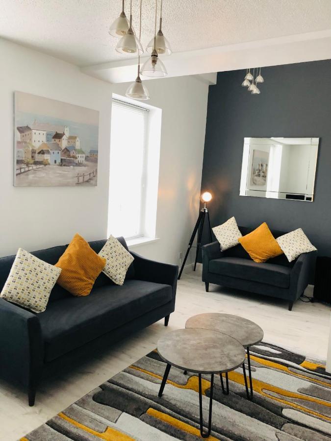 Spacious And Bright Town Centre Apartment Ballycastle Exteriér fotografie